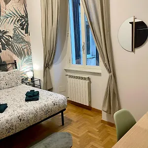 Aurora House - Accogliente A Barberini Appartement